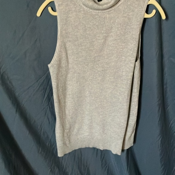 Banana Republic: Silver Sparkle Turtleneck Sweater Tank Top- M - Picture 15 of 16